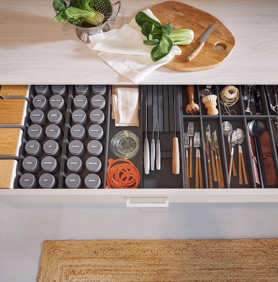 Modern Kitchen Storage & Custom Organizers